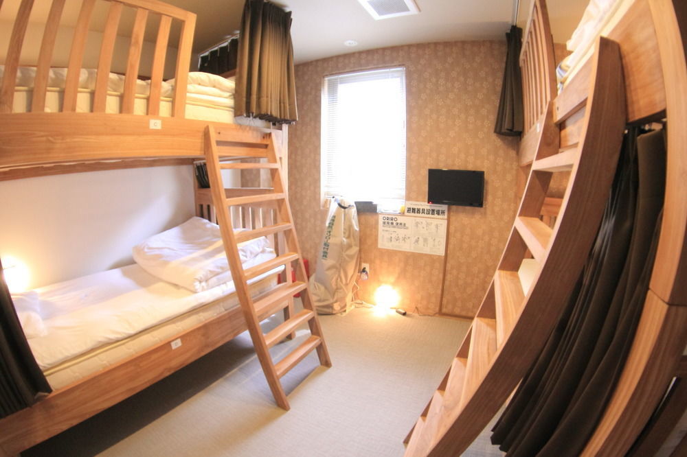 Yadokari Namba Hostel Osaka Exterior foto